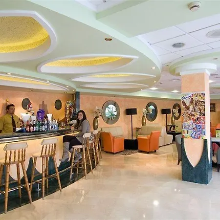 瑟维集团里亚托酒店 3* 貝尼多姆