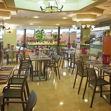 瑟维集团里亚托酒店 3*